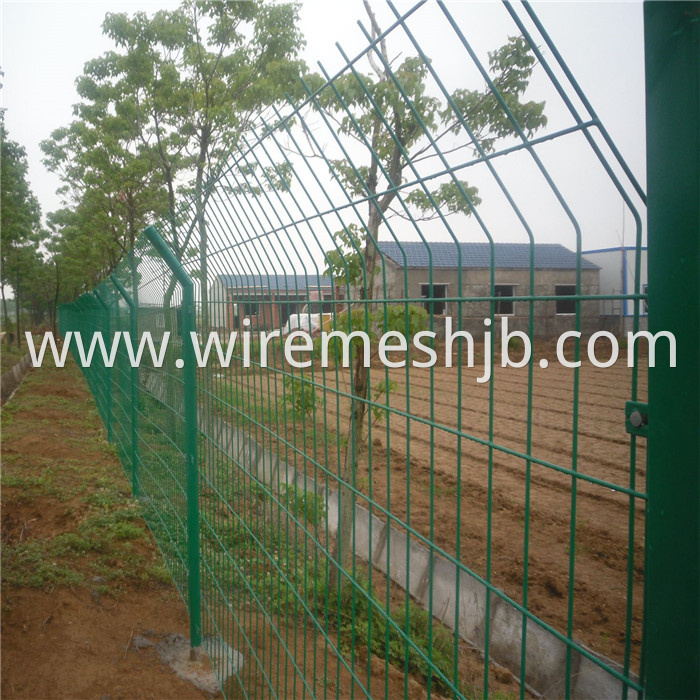 Bilateral Wire Fence